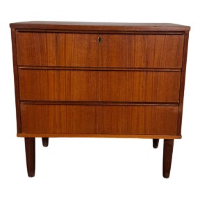 Mid-Century Modern Danish Teak 3-Drawer Chest, 1960s For Sale