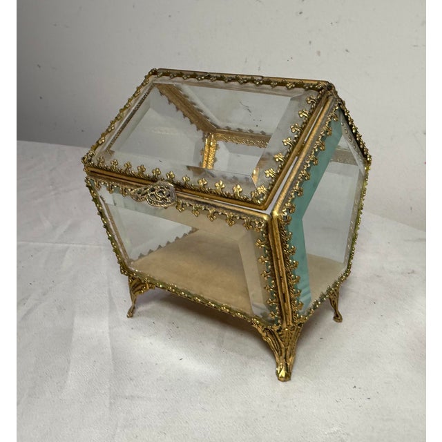 Hollywood Regency Antique Gold Gilded Brass Beveled Glass Velour Jewelry Casket Jar Box Display For Sale - Image 3 of 12
