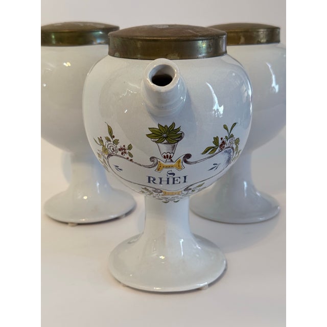 Ceramic 19th Century French Faience Apothecary Jars – Set of 7 – Hand Painted Pharmacy Canisters With Brass Lids For Sale - Image 7 of 9