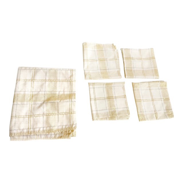 Vintage Mid Century Elegant Formal White With Gold Metallic Plaid Tablecloth & Napkin Set - 5 Pieces For Sale