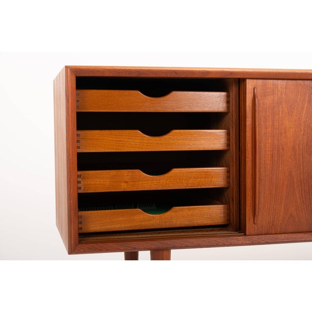 Brown Bowed Teak Sideboard by H.P. Hansen, 1960s For Sale - Image 8 of 14