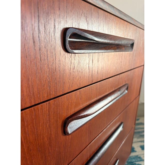 G Plan Vintage G Plan Teak Chest of Drawers by E. Gomme – Mid Century Modern For Sale - Image 4 of 10