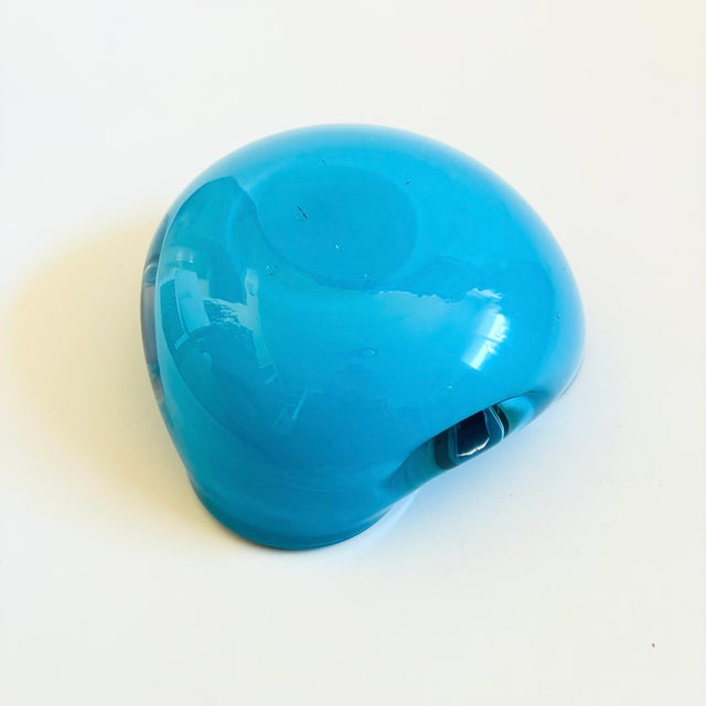 Mid Century Alfredo Barbini Murano Art Glass Bowl - Bullicante Blue With Gold Flecks, Italy For Sale - Image 9 of 9
