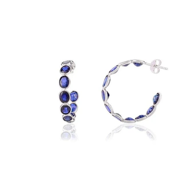 18k Gold Oval 9.07ct Blue Sapphire Modern Bezel Hoop Earrings- 2 Pieces For Sale In New York - Image 6 of 12
