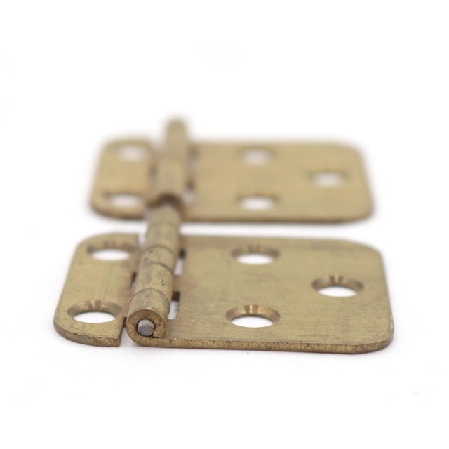 Pair of Vintage 1.75 X 1.5 In. Brass Face Mount Cabinet Hinges For Sale - Image 4 of 4
