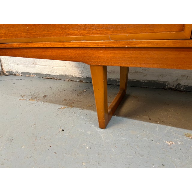 Mid 20th Century Teak Sideboard by Stonehill Furniture of England. For Sale - Image 16 of 18