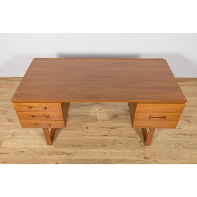 Mid-Century Teak Freestanding Desk by Torben Valeur & Henning Jensen for Dyrlund, Denmark, 1960s For Sale - Image 9 of 18