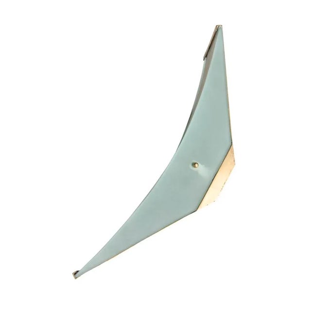 Model 2135 Wall Lamps in Satin Glass and Brass by Max Ingrand for Fontana Arte, 1960s, Set of 2 For Sale - Image 3 of 6