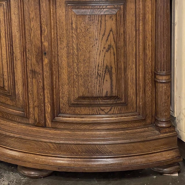 19th Century French Henri II Neoclassical Corner Vitrine With Curved Glass Door For Sale - Image 18 of 18