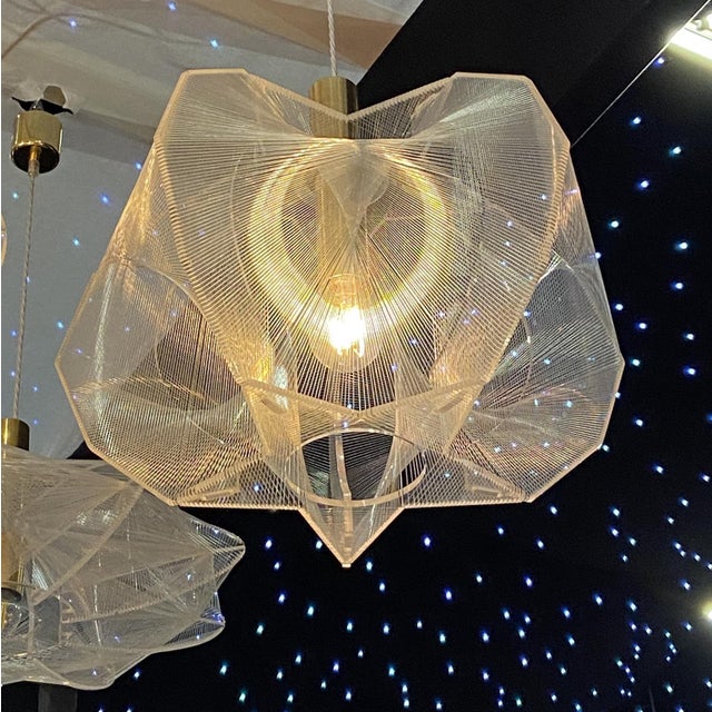 Mid-Century Modern Pendant Lamp in Clear Acrylic Glass, Wire and Brass, 1970s For Sale - Image 6 of 18