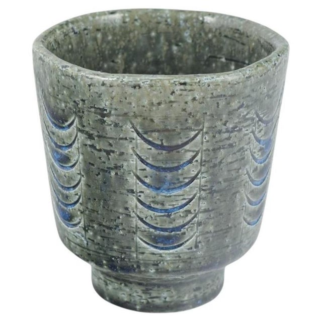 1970s Small Ceramic Vase with Incised Motif by Annelise & Per Linnemann-Schmidt for Palshus, 1970s For Sale - Image 5 of 5