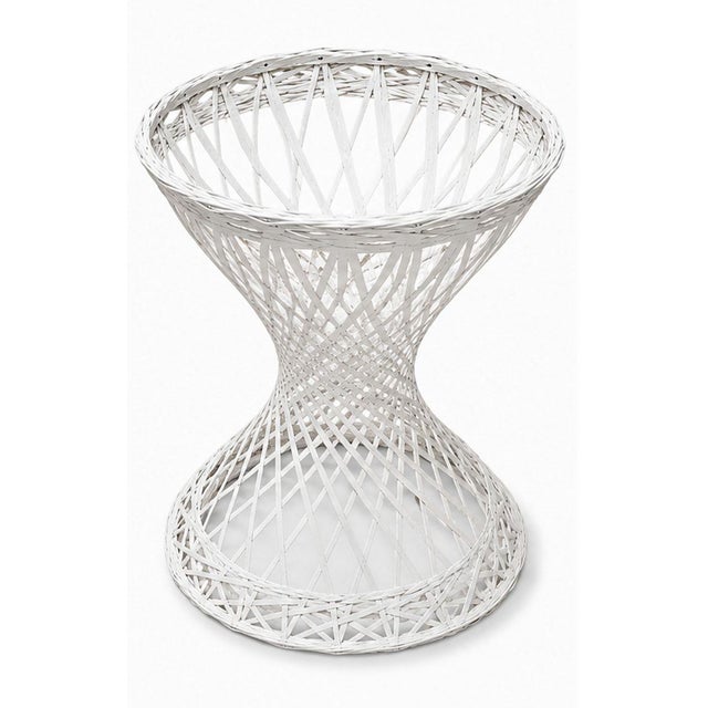Mid-Century Modern 1960s MCM Spun Fiberglass Hourglass Pedestal Planter in the Style of Russell Woodard For Sale - Image 3 of 4