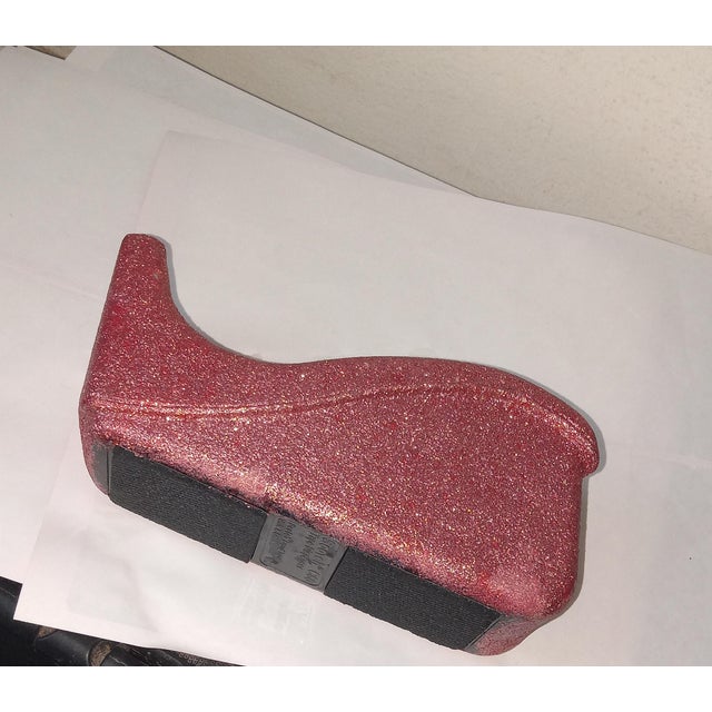 The Signature Shimmer Weighted Executive Office Desktop Stationary Dispenser in Sparkling Rose Gold Pink for Scotch Brand Tape For Sale - Image 4 of 5