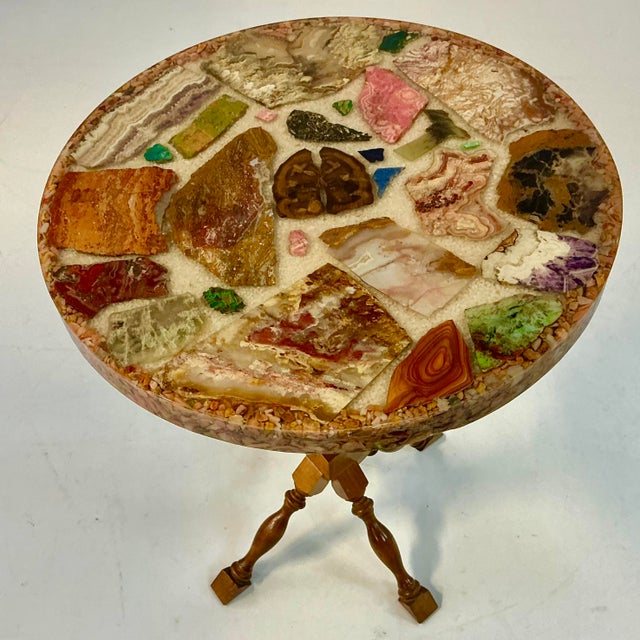 American 1950s Vintage Folk Art Boho Chic Lucite Encased Semi-Precious Stones Drinks Table For Sale - Image 3 of 18