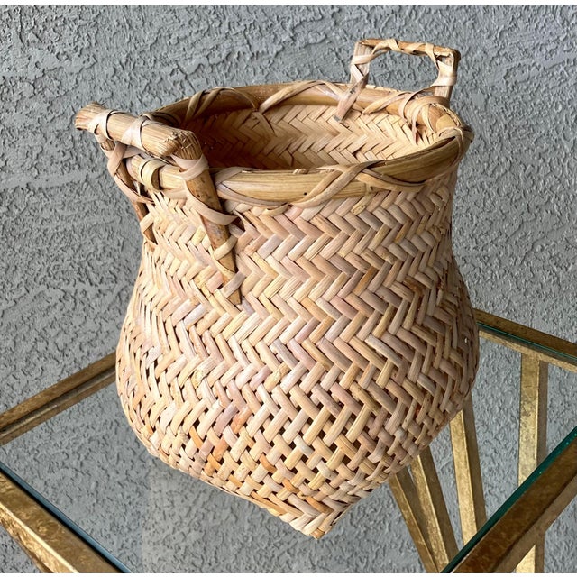 Cabin Stylish Mid 20th-Century Rattan & Bamboo Zig Zag Aka Herringbone Pattern Cachepot / Planter Basket For Sale - Image 3 of 18
