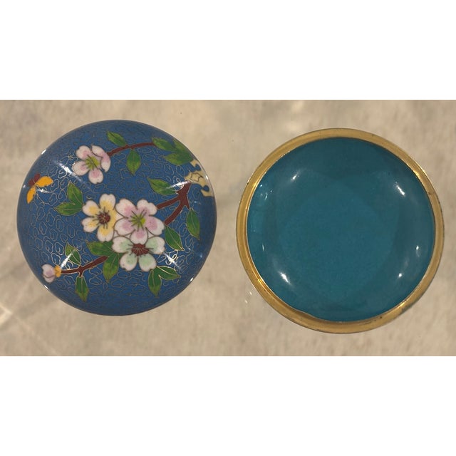 Metal Vintage Cloisonné Round Trinket Box / Round Jewelry Box For Sale - Image 7 of 14