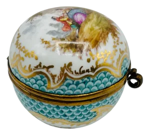 Antique Rococo Hand-Painted Porcelain Hinged Box with Gilt Mounts in the style of Meissen, 18th Century