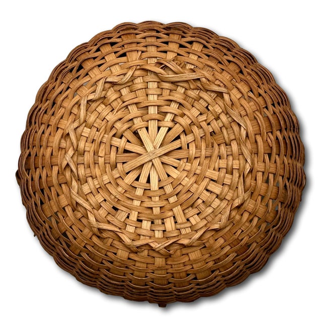 Antique Late 19th Century American Hand Woven Ash Wood Splint Swing Handle Carry Basket - Nice Color & Patina For Sale - Image 15 of 18