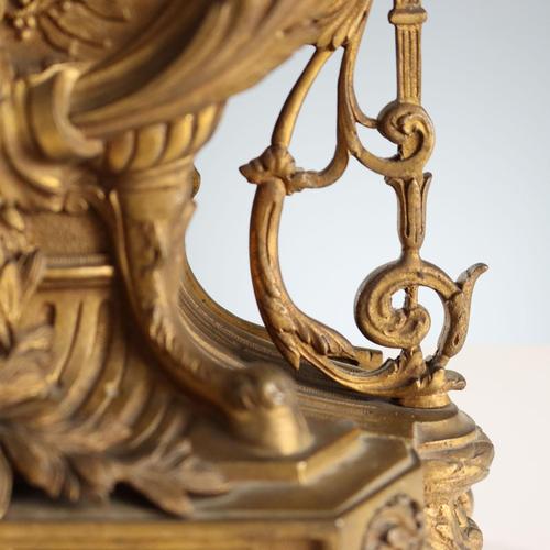 Metal Antique Mantelpiece Clock in Bronze, France, 19th Century For Sale - Image 7 of 13