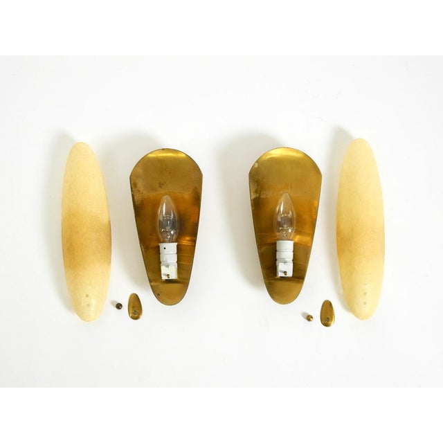 Mid-Century Modern Brass Wall Lamps with Fiberglass Shades, 1950s, Set of 2 For Sale - Image 17 of 18