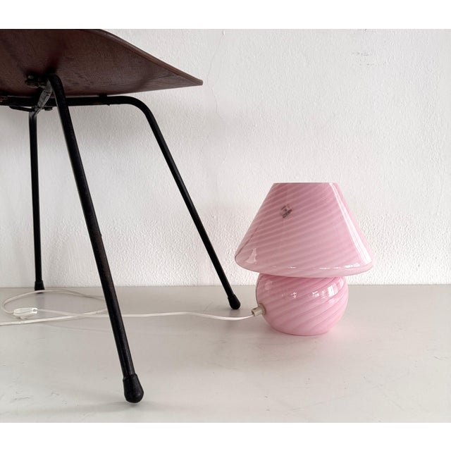 Original Italian vintage Murano mushroom table lamp in amazing pink - bubble gum color in swirl technique. The lamp is...
