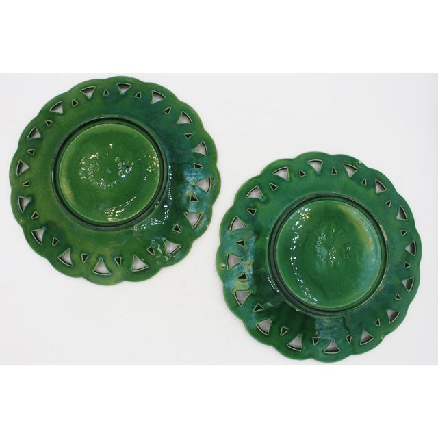 Traditional Late 19th Century Danish Pair of Green Majolica Cabinet Plates For Sale - Image 3 of 9