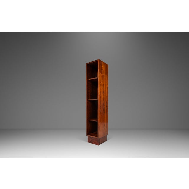 1960s Danish Mid-Century Modern Free-Standing Bookshelf in Rosewood Attributed to Ejvind Johansson, Denmark, C. 1960s For Sale - Image 5 of 18