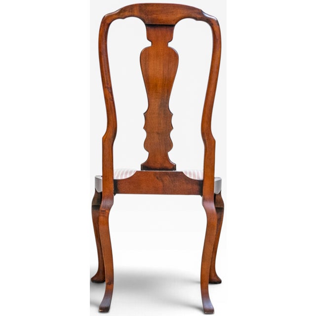 Late 20th Century Queen Anne Style Carved Mahogany Vasiform Splat Side Chair For Sale - Image 4 of 13