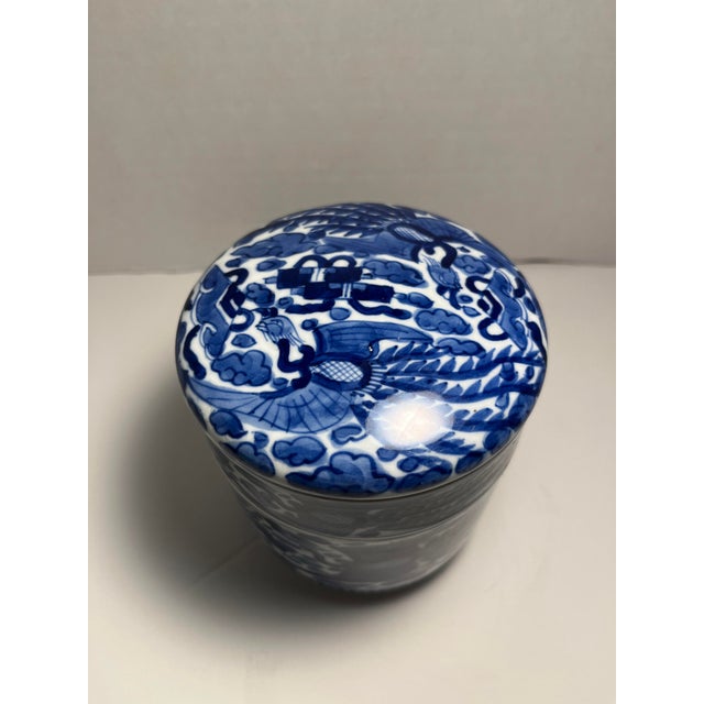 Antique Qing Dynasty Chinese Blue & White Jubako Bento Porcelain Box Aprox. dimensions: 5"H x 4" diameter Very good...
