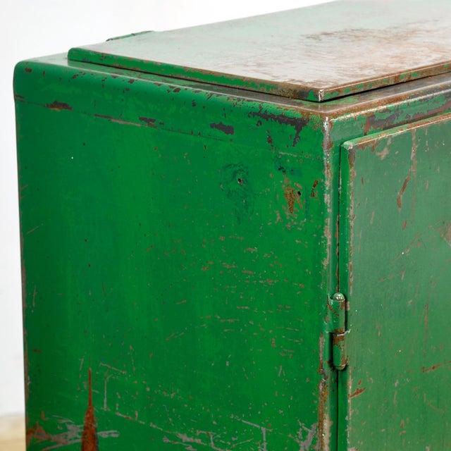 Green Vintage Industrial Cabinet in Iron, 1970s For Sale - Image 8 of 16