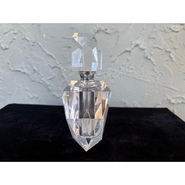 Vintage Lead Crystal Perfume Bottles – Faceted Glam Décor, Set of 2 For Sale In Orlando - Image 6 of 12