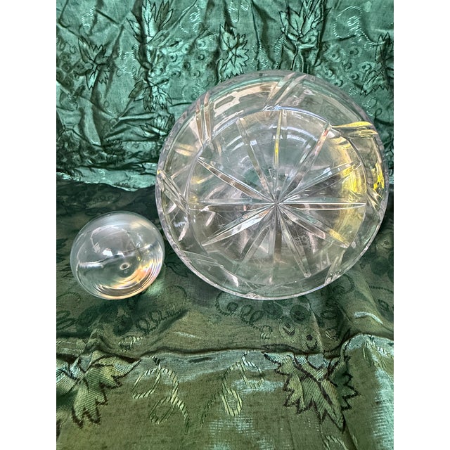 1940's Art Deco Beautiful Etched Lead Crystal Decanter For Sale - Image 4 of 5