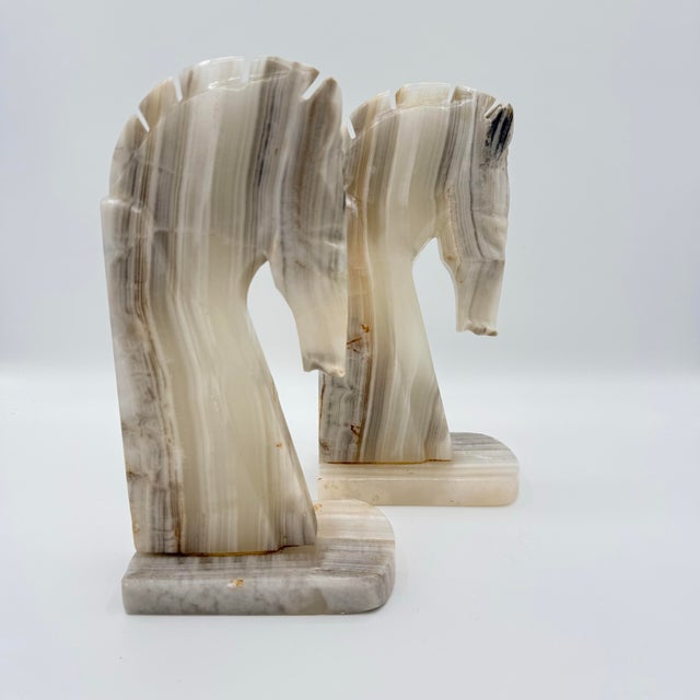 Vintage Italian Banded Onyx Horse Head Bookends – 8.5” Sculptural Stone a Pair For Sale In Richmond - Image 6 of 7