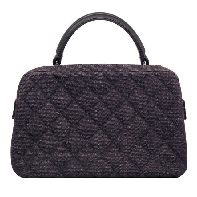 2010s Chanel Dark Denim Quilted Trendy Two-Way Medium Bowler Bag, 2015 - 2016. For Sale - Image 5 of 12