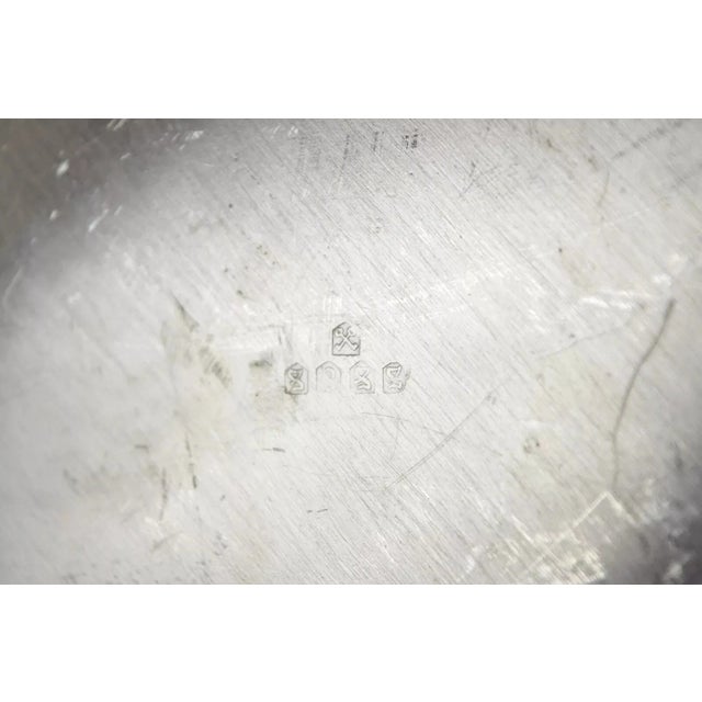 Vintage English Victorian Style Grapevine Fretwork Silver Plated Round Tray For Sale - Image 9 of 10