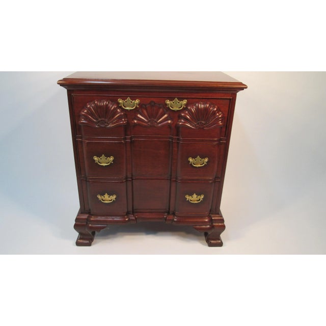 Solid mahogany custom made end table/ side table made in the Newport style with carved and reverse shells with sold brass...