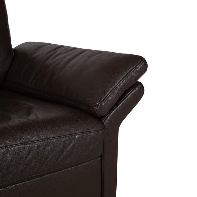 3300 Three-Seater Leather Brown Couch with Manual Function Headrest from Rolf Benz For Sale - Image 6 of 16