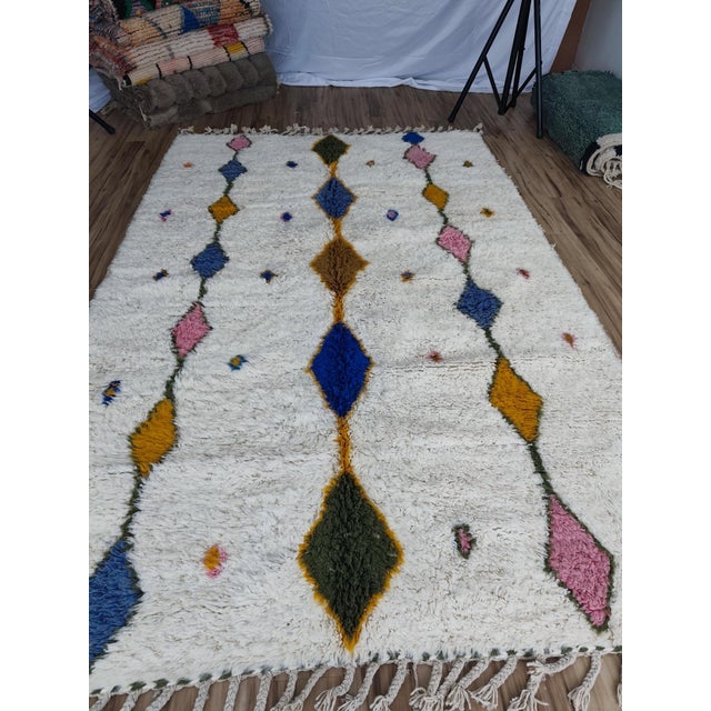 Azilal Ivory Diamond Multicolor Wool Moroccan Rug For Sale In Boston - Image 6 of 11