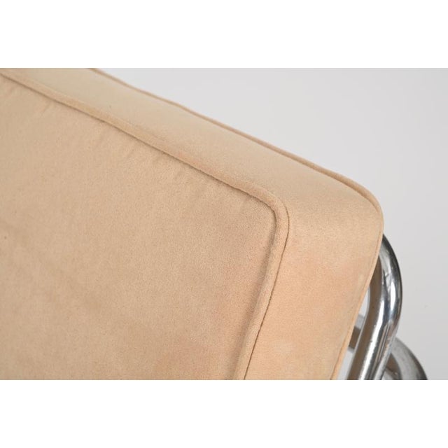 Tubular Chrome and Walnut Armchairs with Suede Upholstery, 1940s, Set of 2 For Sale - Image 16 of 18