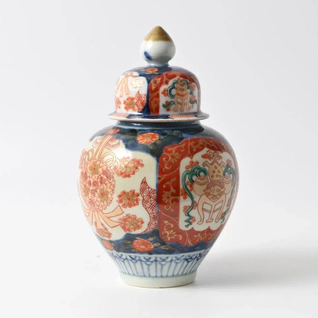Antique Japanese Imari Porcelain Temple Jar Vase, 1890s For Sale - Image 3 of 11