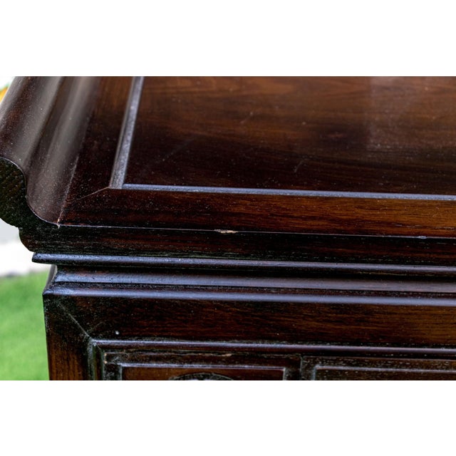 Wood Vintage Chinese Altar Style Rosewood Finish End Table With Shou Emblems For Sale - Image 7 of 8