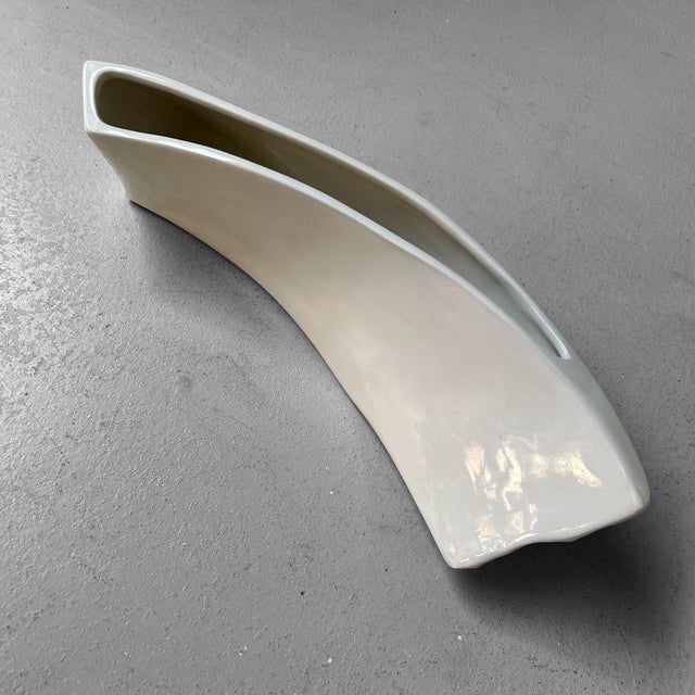 Japanese Minimalist Modernist Ceramic Ikebana Vase, 1980s For Sale - Image 9 of 18