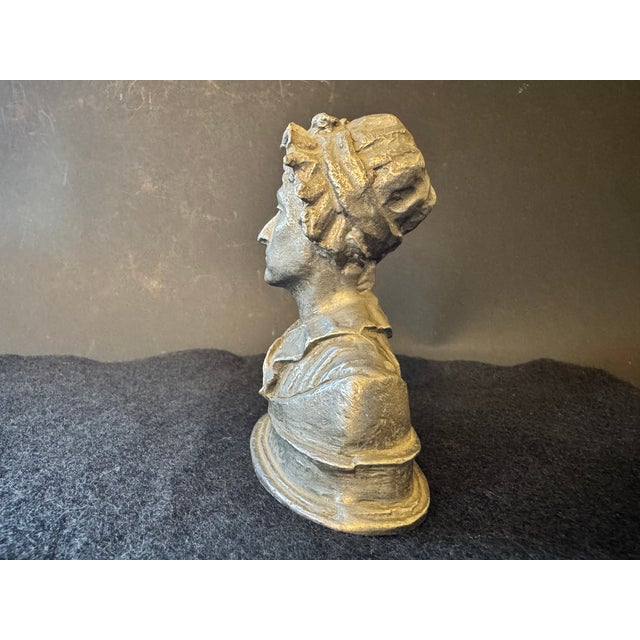 Amy Kann & c.a. Stigliano Abigail Adams Pewter Bust 1980 Vintage Americana Art For Sale In Los Angeles - Image 6 of 12