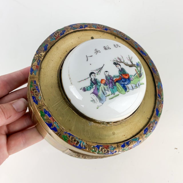 Vintage Hand Painted Floral Chinese Brass Enamel Porcelain Powder Trinket Box For Sale - Image 12 of 12