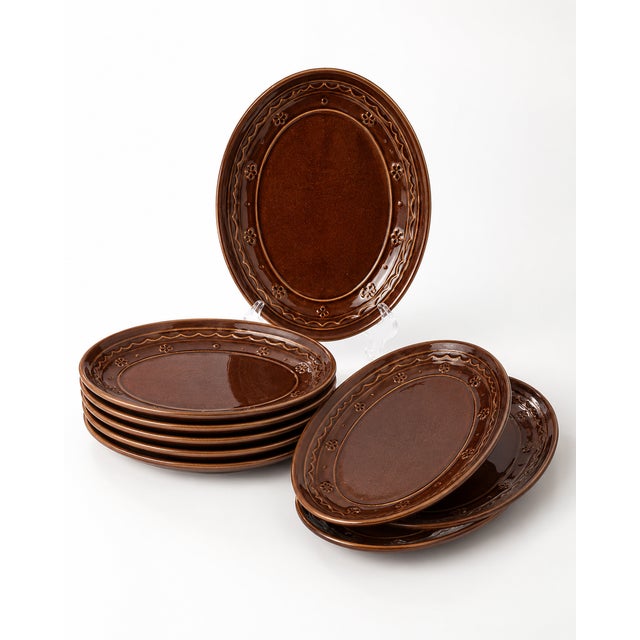Modern 1950s Mid-Century Modern Mar - Crest Daisy Dot Onion Dinner Plate Brown Glaze - Set of 12 For Sale - Image 3 of 14