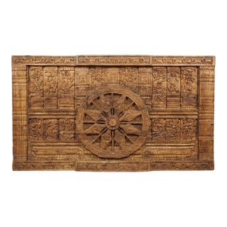 Large Hand-Carved Wooden Konark Chariot Wheel Panel – Sun Temple Style Architectural Wall Art For Sale