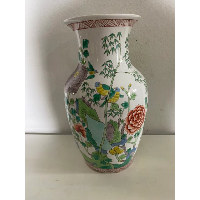 Large 1960s Chinese Export Vase For Sale - Image 9 of 9
