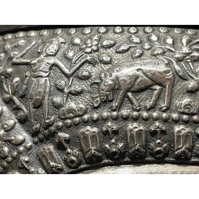 Indonesian Yogya Djokja Bread Basket with Human and Anima Figures, 1890s For Sale - Image 4 of 13