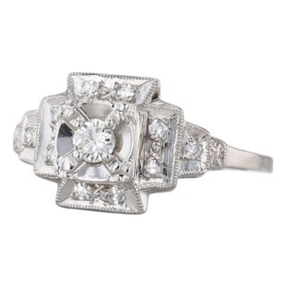 Vintage Tiered 0.25ctw Diamond Engagement Ring 14k White Gold Size 8 For Sale