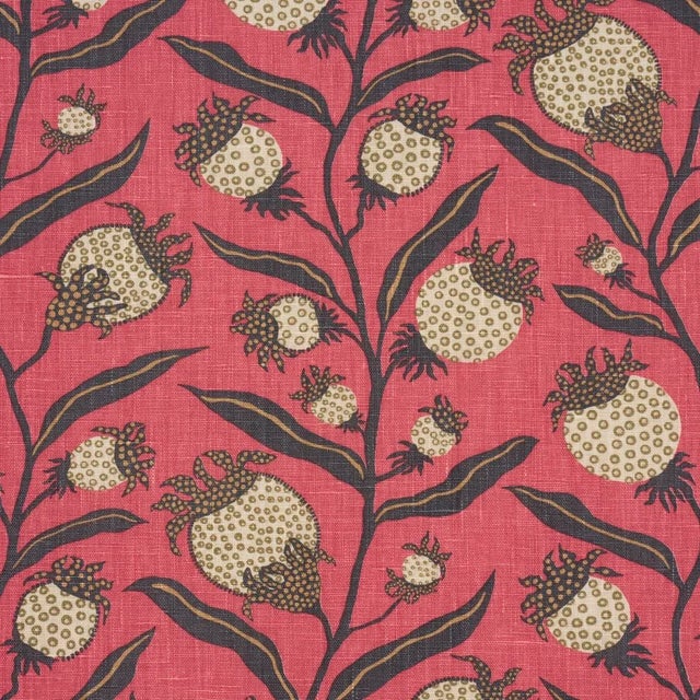 Contemporary SAMPLE - Schumacher x Marian Mcevoy Thistle Vine Fabric In Red & Gold For Sale - Image 3 of 4